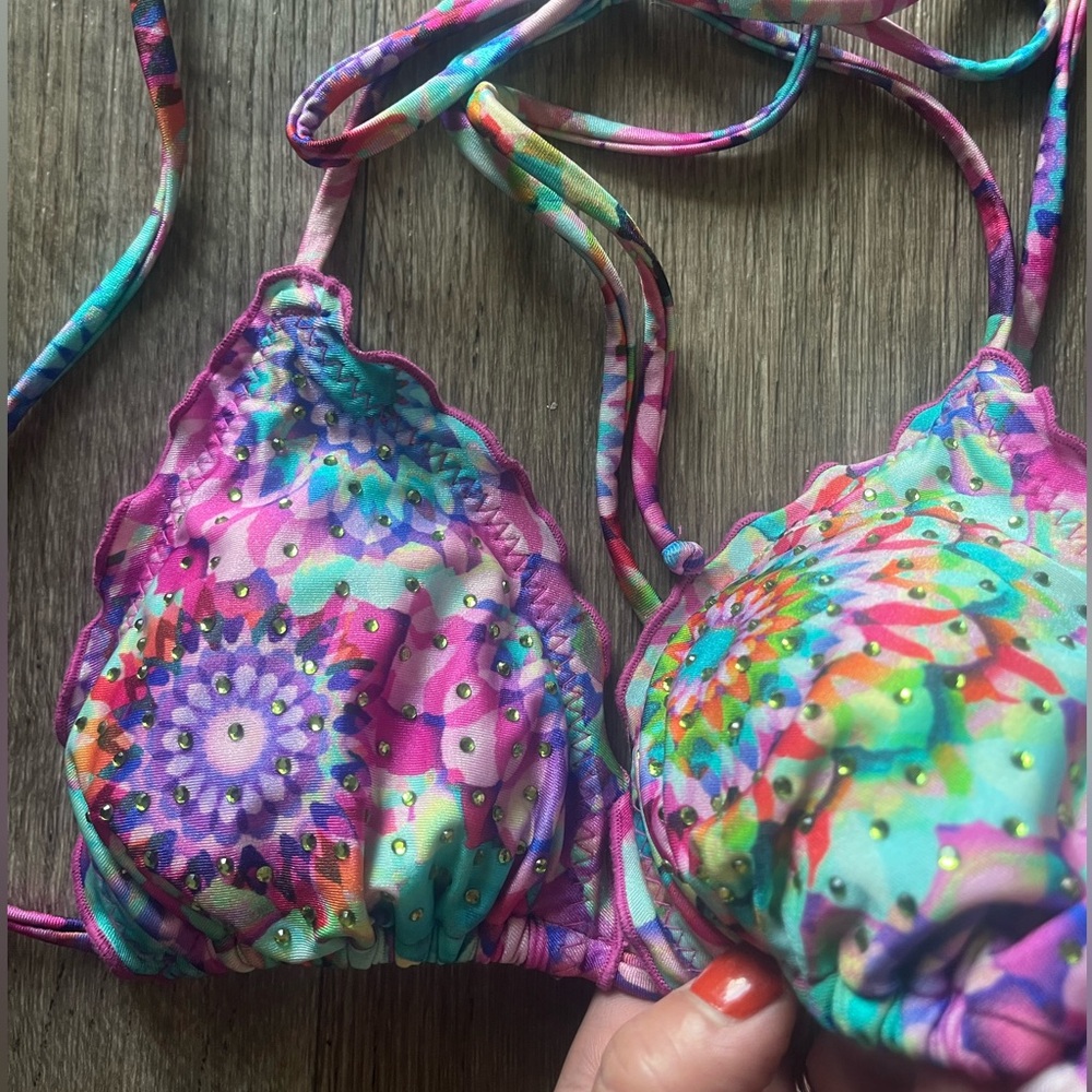 Luli Fama Kaleidoscope Bikini Top 🩷🩷 - Picture 12 of 13